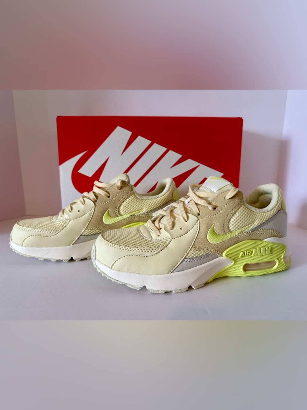 Nike Air Max Excee Womens 7.5